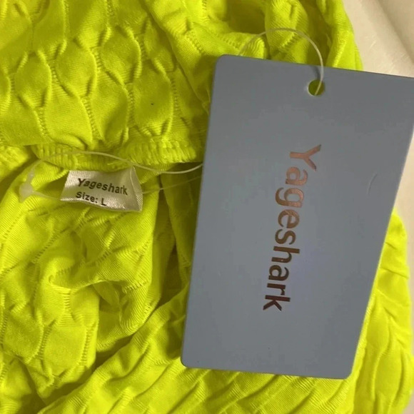 YAGESHARK Yoga Legging - Picture 3 of 4